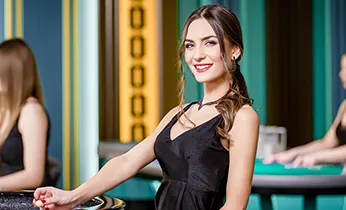 Hình ảnh đội ngũ chuyên nghiệp và tận tâm của EK88 Login trong môi trường làm việc hiện đại